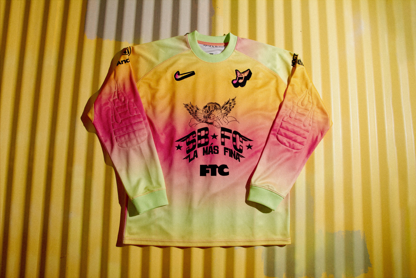 Nike SB X FC Soccer Jersey LS - Red/Orange/Yellow Fade